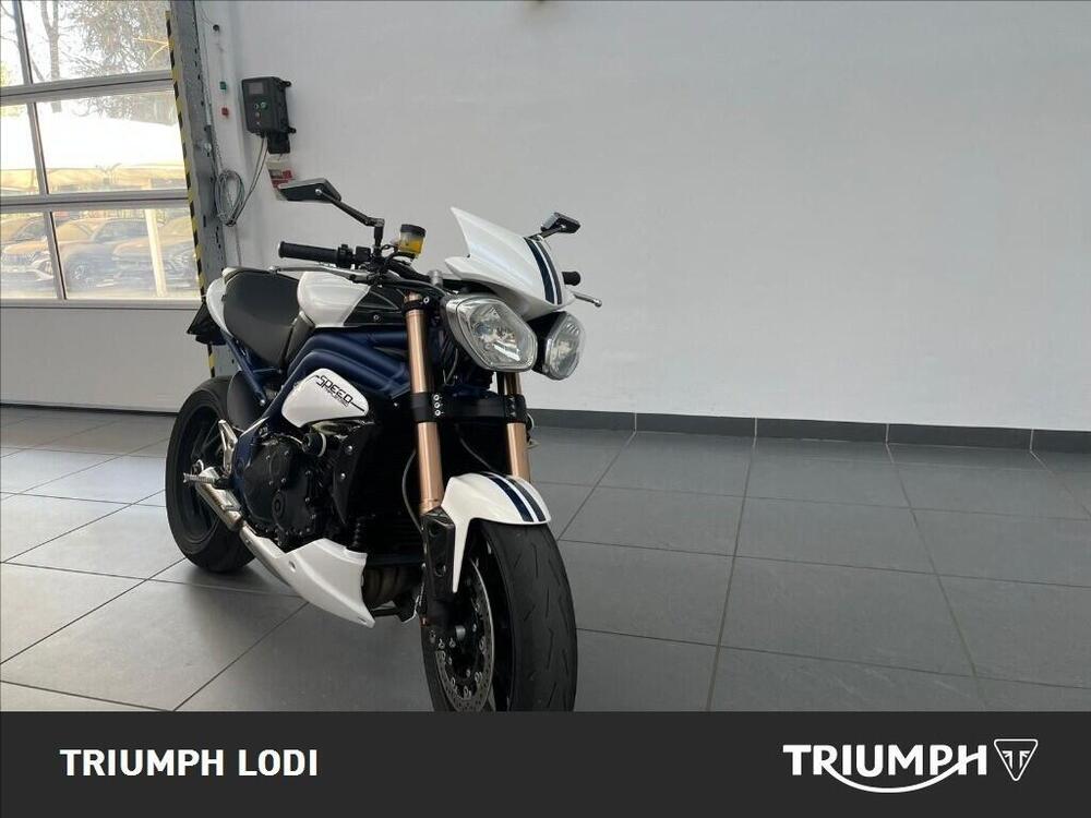 Triumph Speed Triple 1050 (2011 - 13) (2)