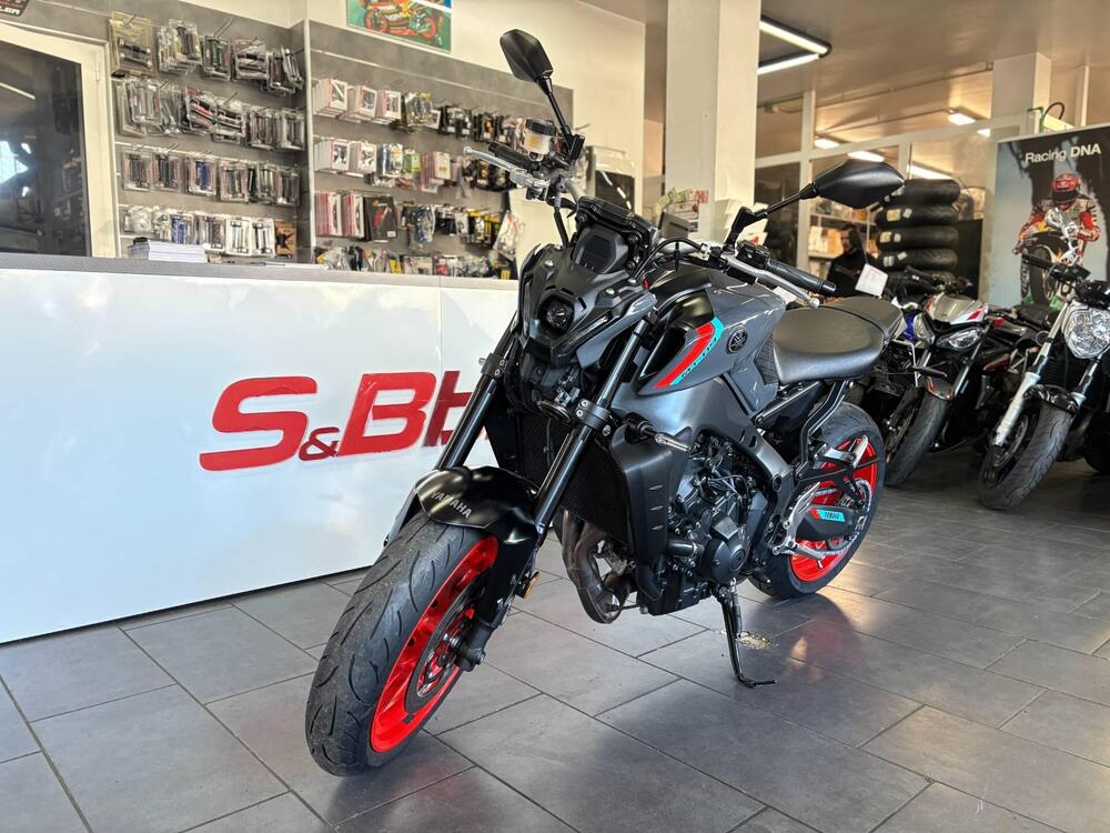 Yamaha MT-09 (2021 - 23) (2)
