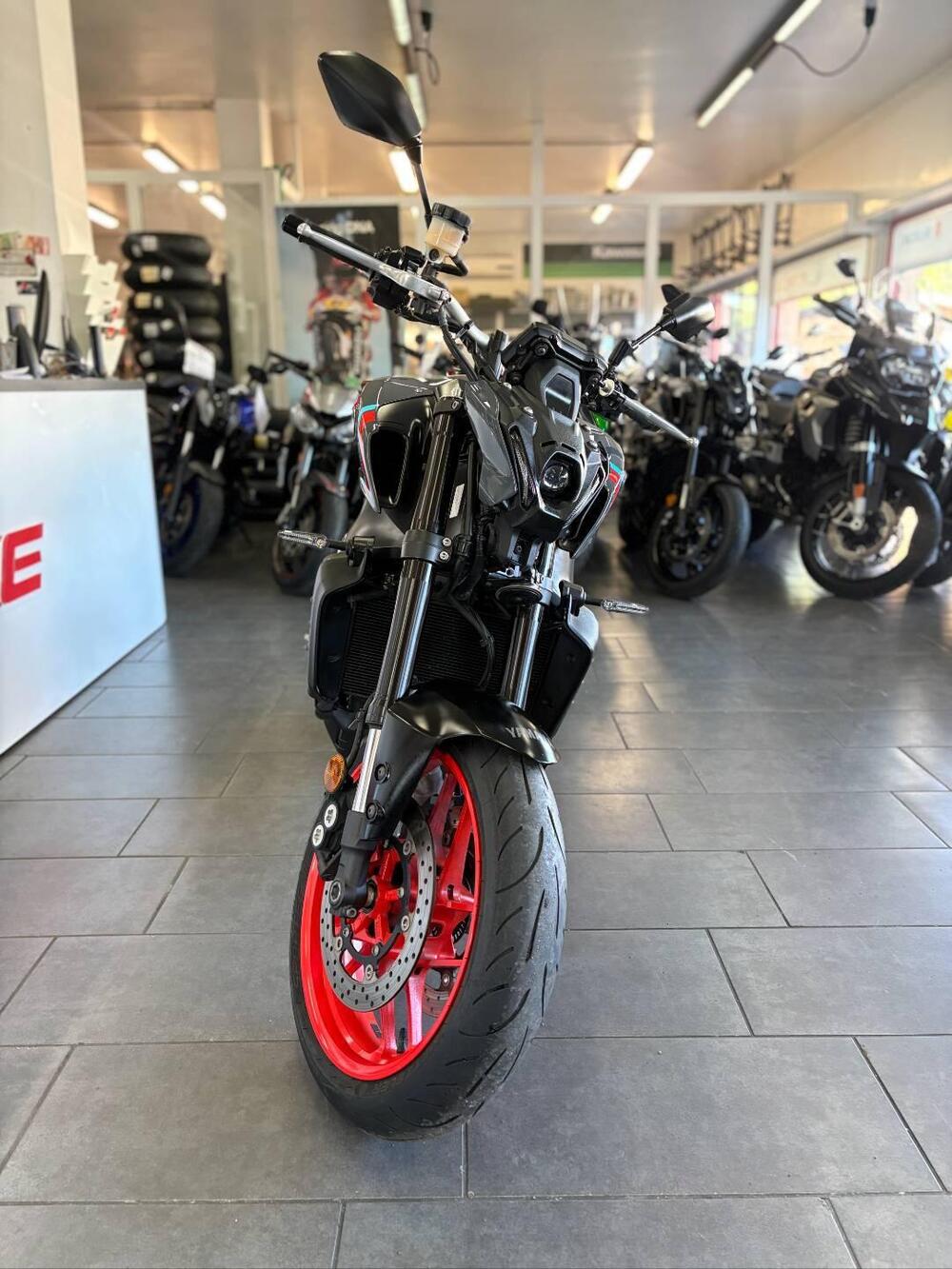 Yamaha MT-09 (2021 - 23) (3)