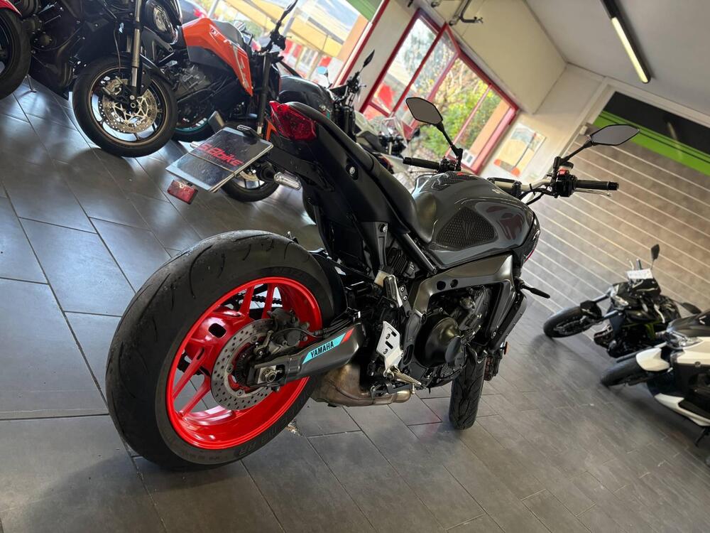 Yamaha MT-09 (2021 - 23) (4)