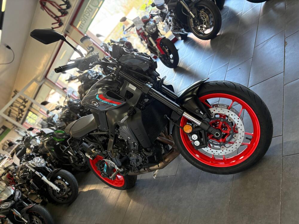 Yamaha MT-09 (2021 - 23) (5)