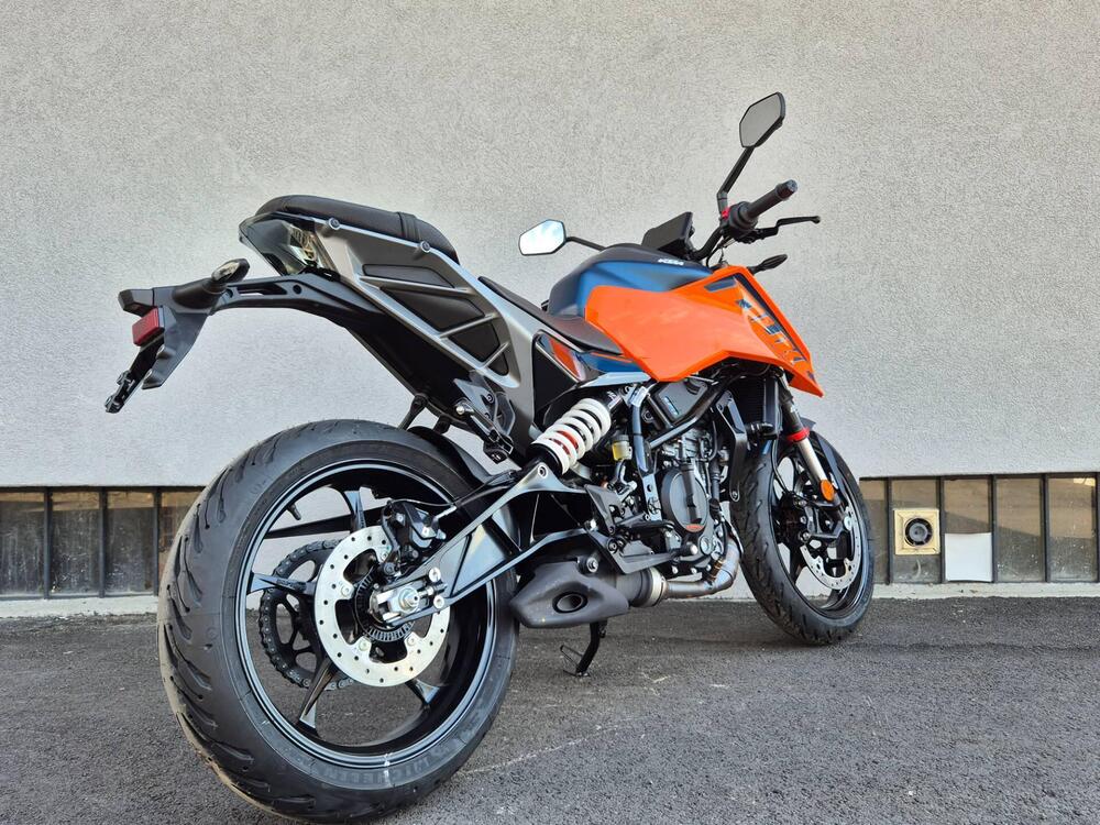 KTM 125 Duke (2024 - 25) (8)
