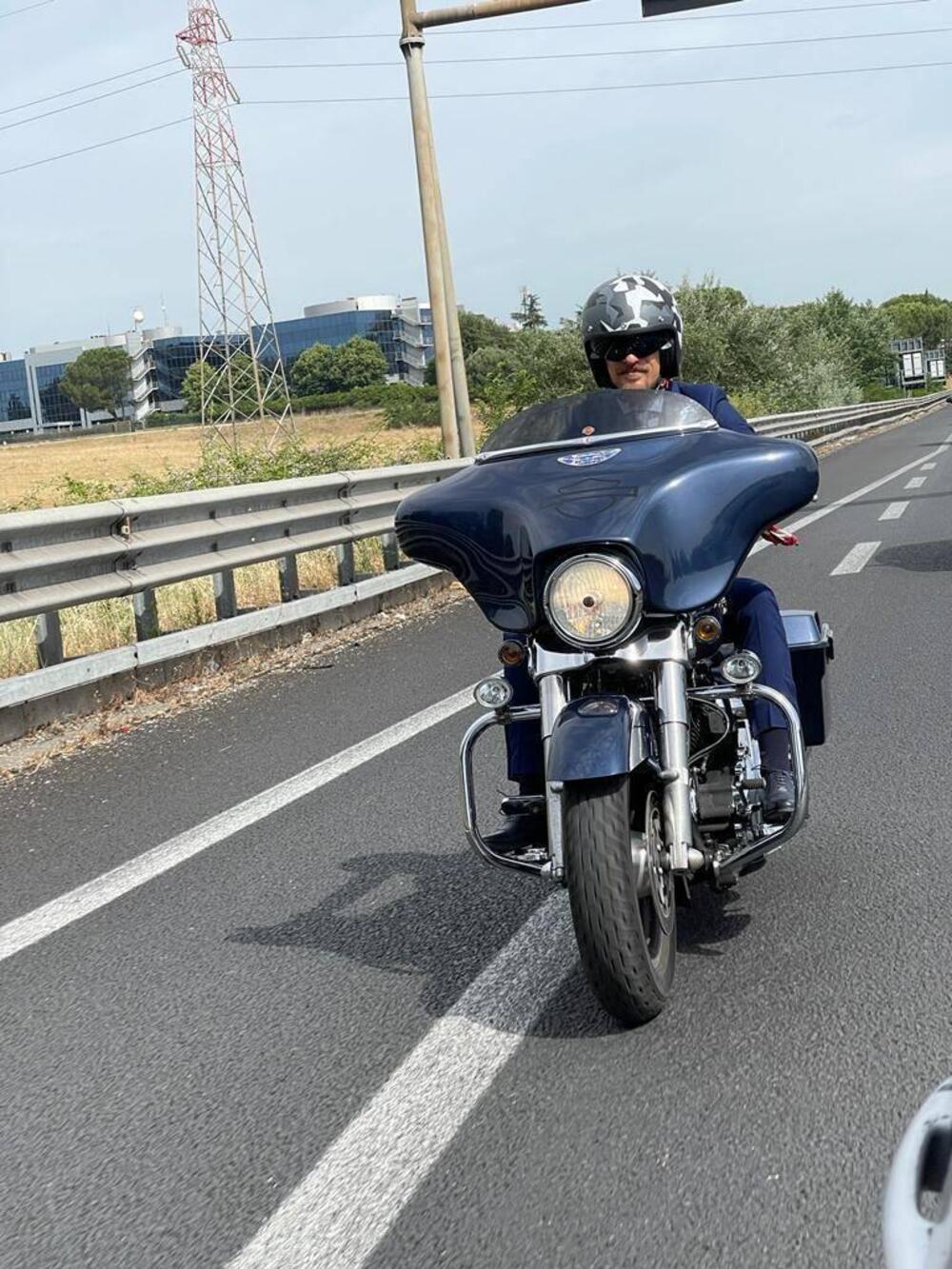 Harley-Davidson 1584 Street Glide (2008 - 10) - FLHX (4)