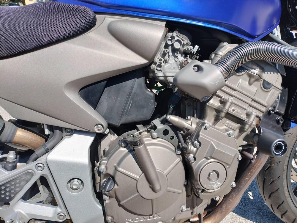 Honda Hornet 600 (2003 - 04) (5)