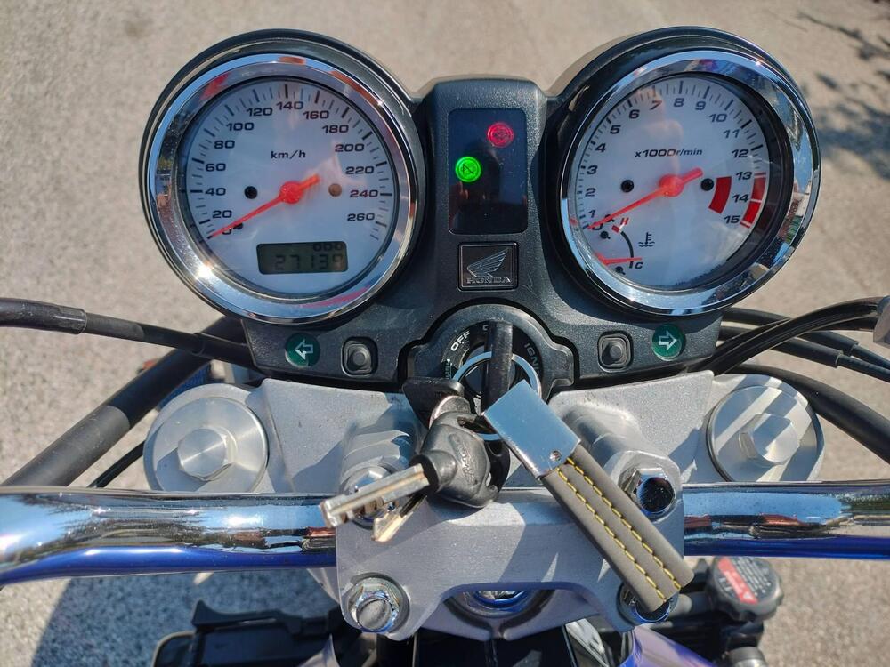 Honda Hornet 600 (2003 - 04) (7)