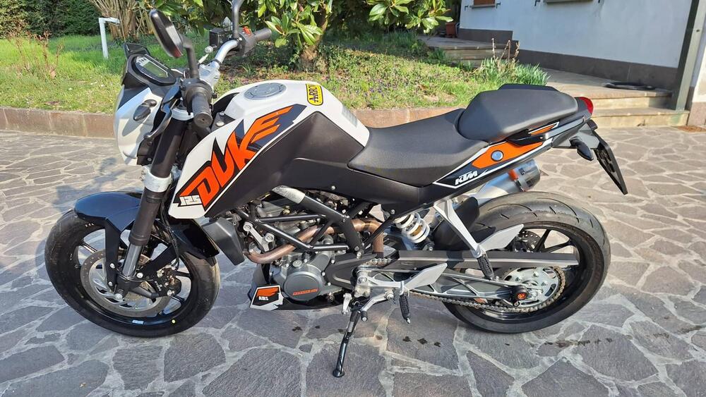 KTM 125 Duke ABS (2013 - 16) (2)