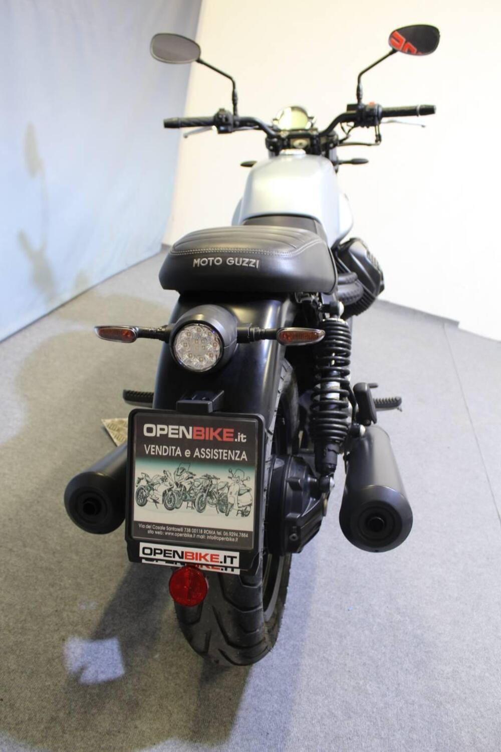 Moto Guzzi V7 Stone (2021 - 24) (5)