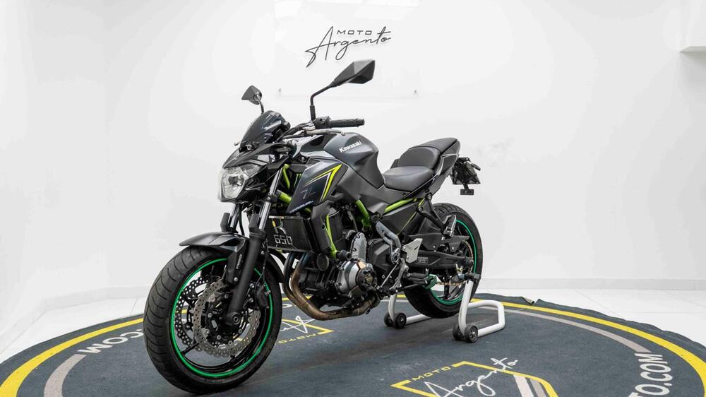 Kawasaki Z 650 (2017 - 19) (7)