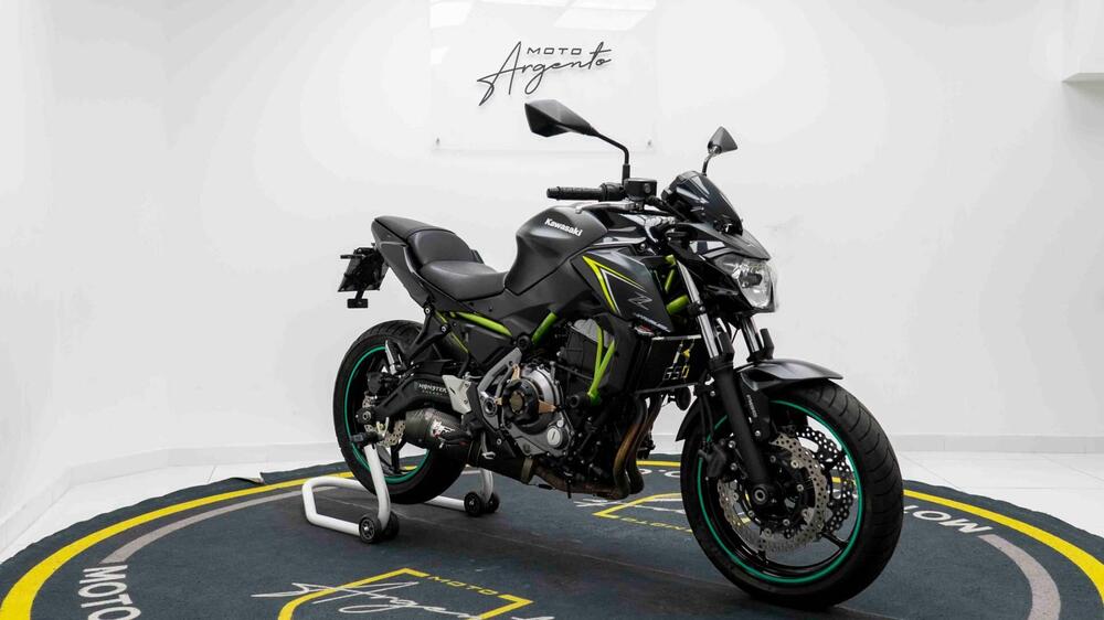 Kawasaki Z 650 (2017 - 19) (9)