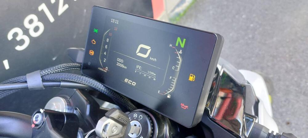 CFMOTO 650NK (2021 - 24) (4)