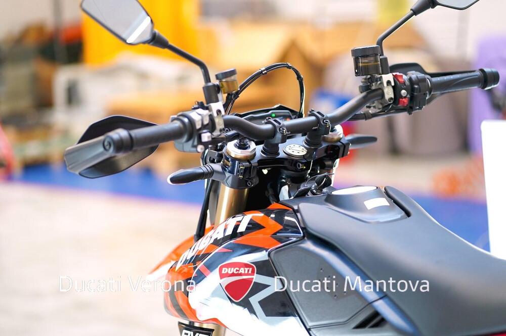 Ducati Hypermotard 698 Mono RVE (2024 - 26) (16)