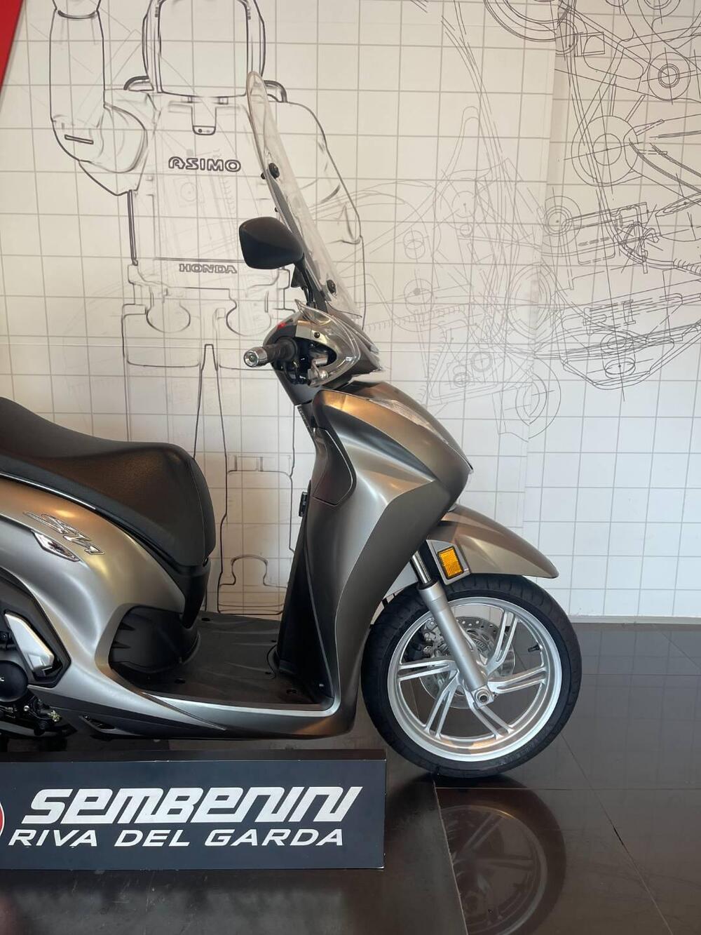 Honda SH 350 (2021 - 24) (2)