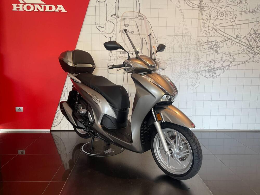 Honda SH 350 (2021 - 24) (3)