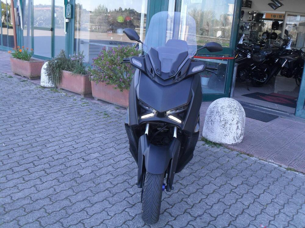 Yamaha X-Max 300 (2025 - 26) (2)