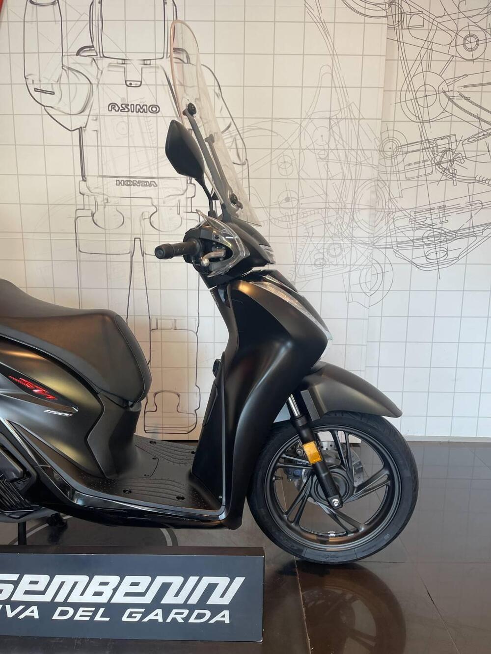 Honda SH 150i Sport (2022 - 23) (2)