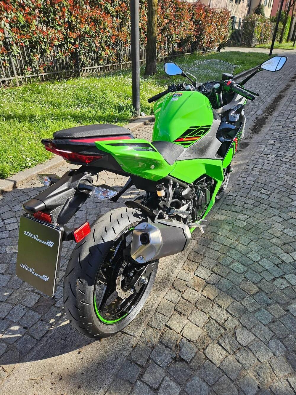 Kawasaki Ninja 400 (2023) (4)
