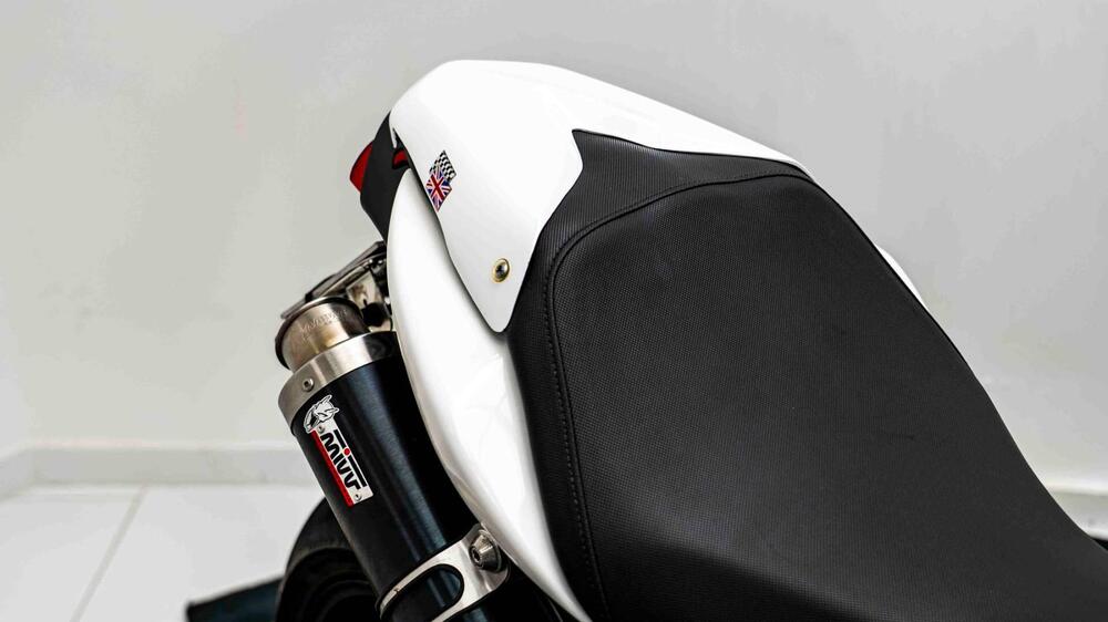 Triumph Speed Triple 1050 (2011 - 13) (10)