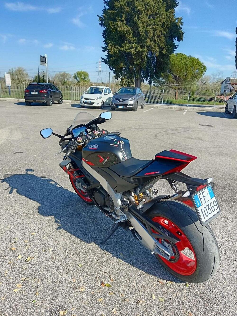 Aprilia RSV4 1100 (2021 - 24) (3)