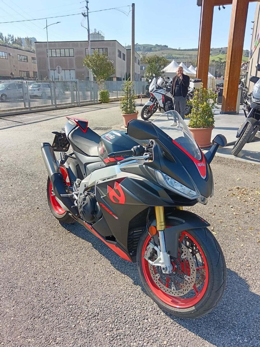 Aprilia RSV4 1100 (2021 - 24) (5)