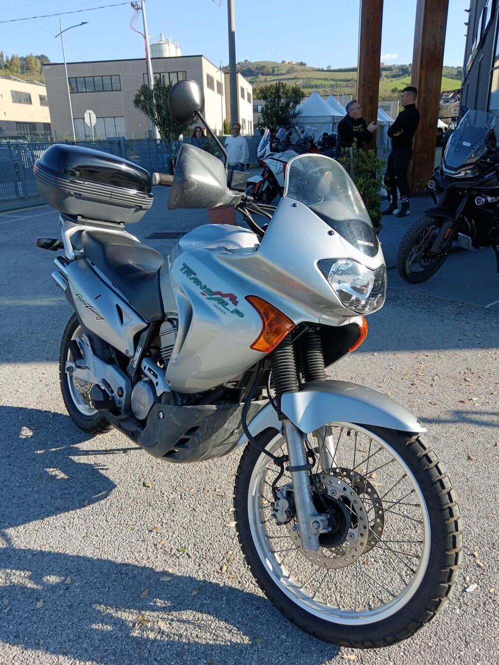Honda Transalp XL 650V (2000 - 04) (2)