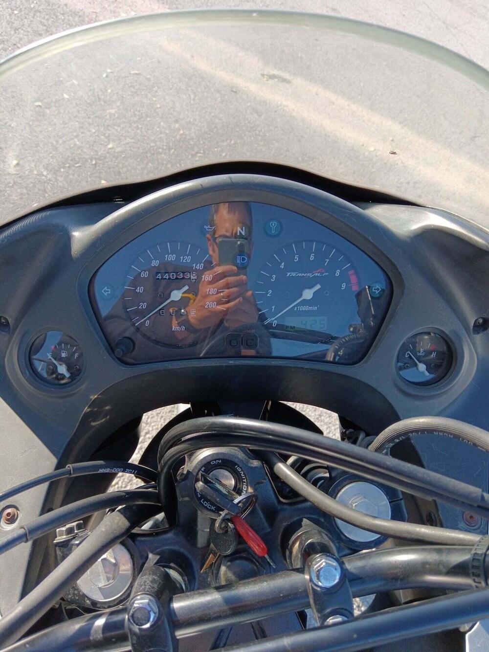 Honda Transalp XL 650V (2000 - 04) (5)