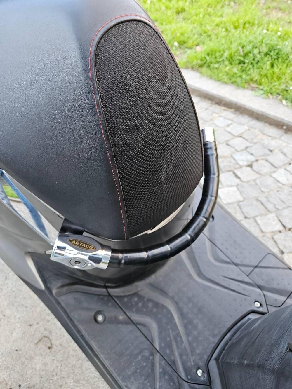 Honda SH 300 i ABS (2016 - 20) (6)