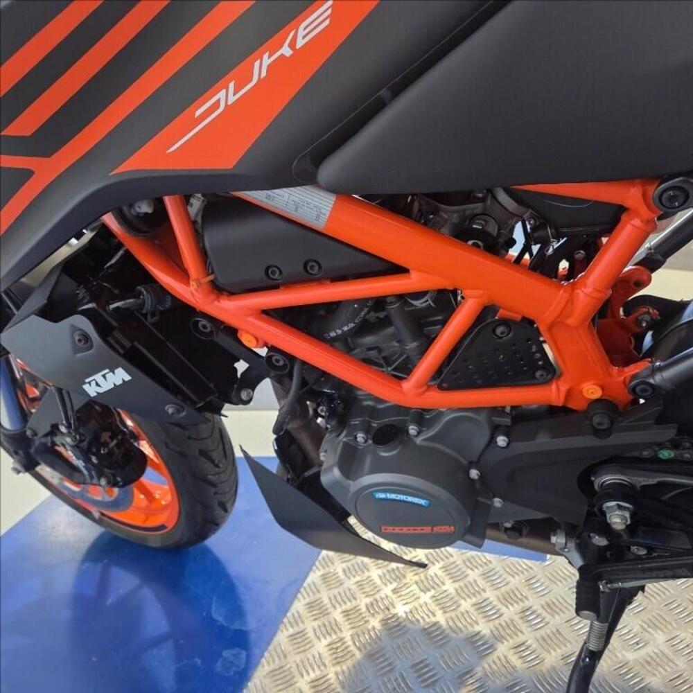 KTM 125 Duke (2021 - 23) (6)