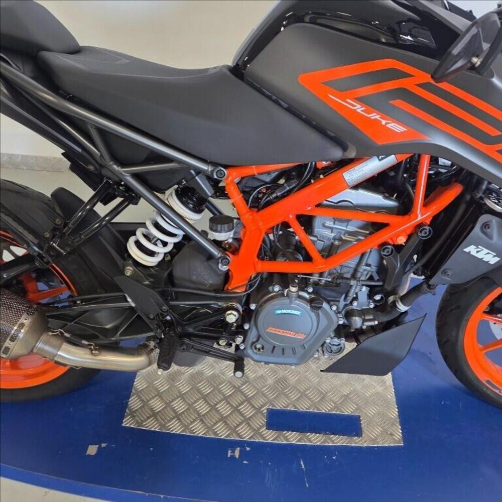 KTM 125 Duke (2021 - 23) (10)