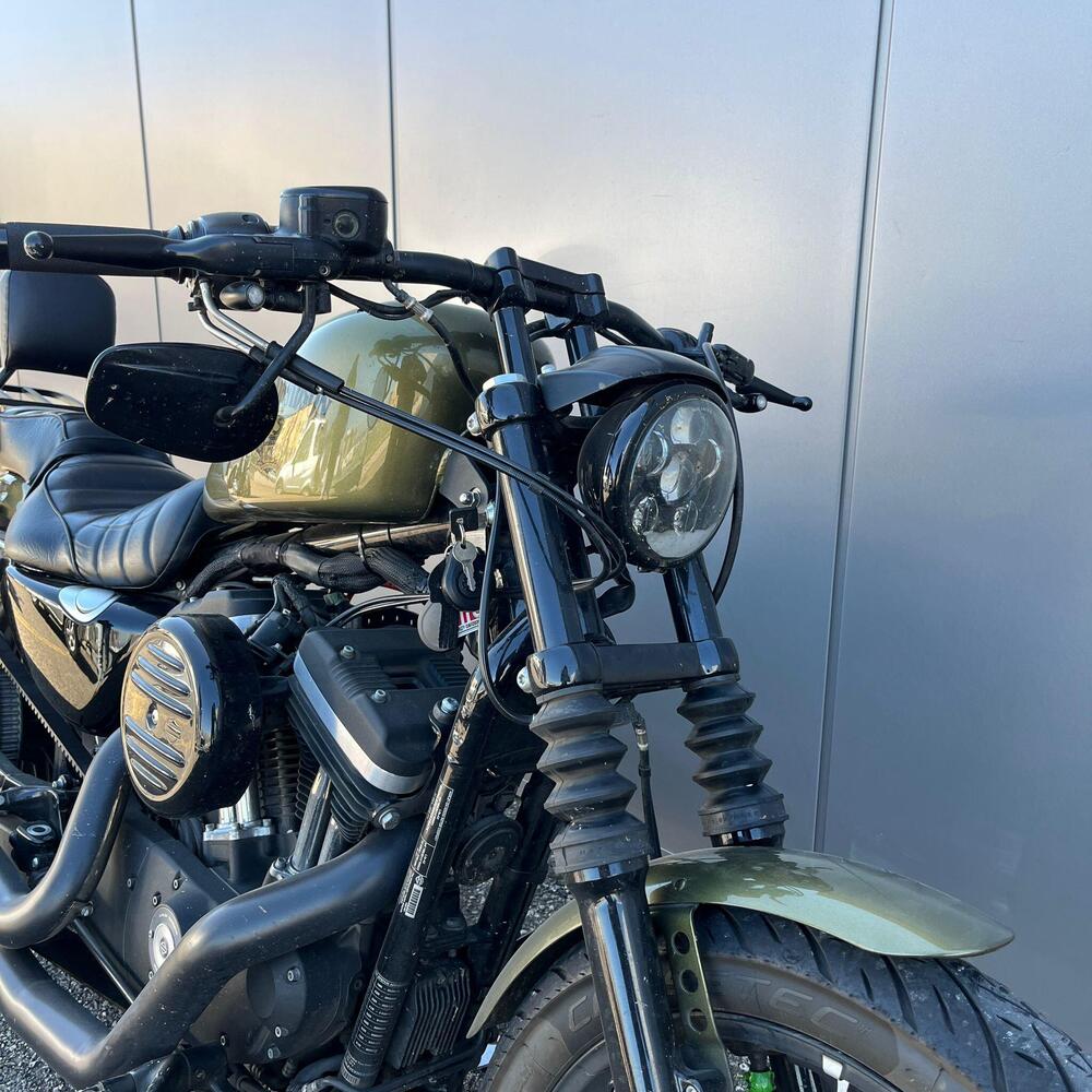 Harley-Davidson 883 Iron (2017 - 20) - XL 883N (23)