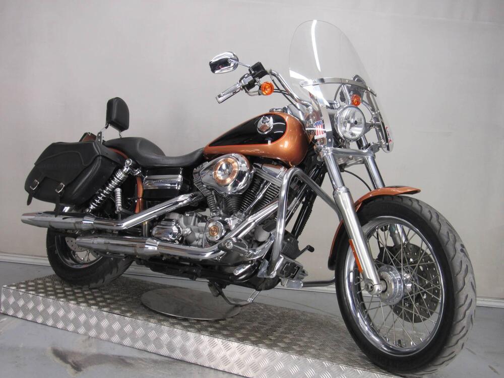 Harley-Davidson 1584 Super Glide Custom (2008 - 13) - FXDC
