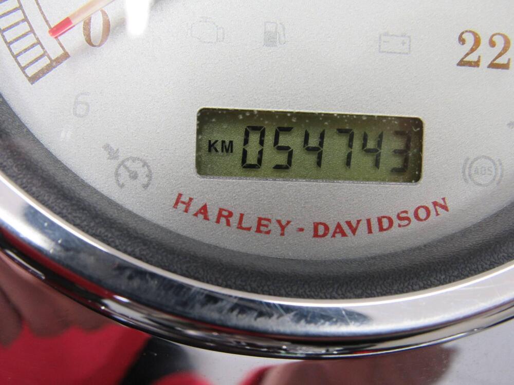 Harley-Davidson 1584 Super Glide Custom (2008 - 13) - FXDC (8)