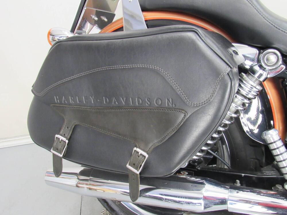 Harley-Davidson 1584 Super Glide Custom (2008 - 13) - FXDC (19)