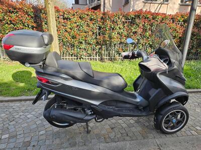 Piaggio Mp3 300 LT Yourban Sport (2017 - 19) usata
