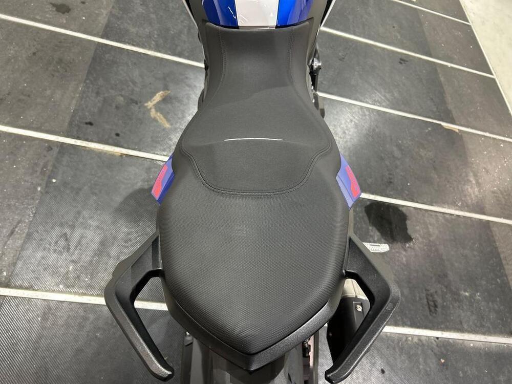 Bmw F 900 R (2025 - 26) (10)