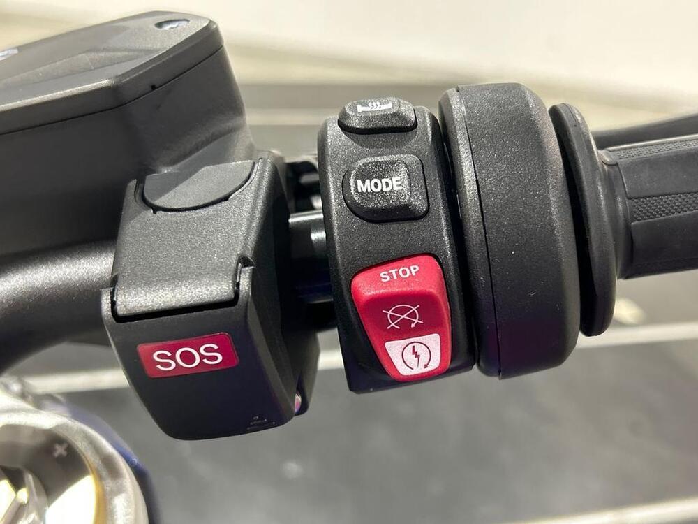 Bmw F 900 R (2025 - 26) (8)