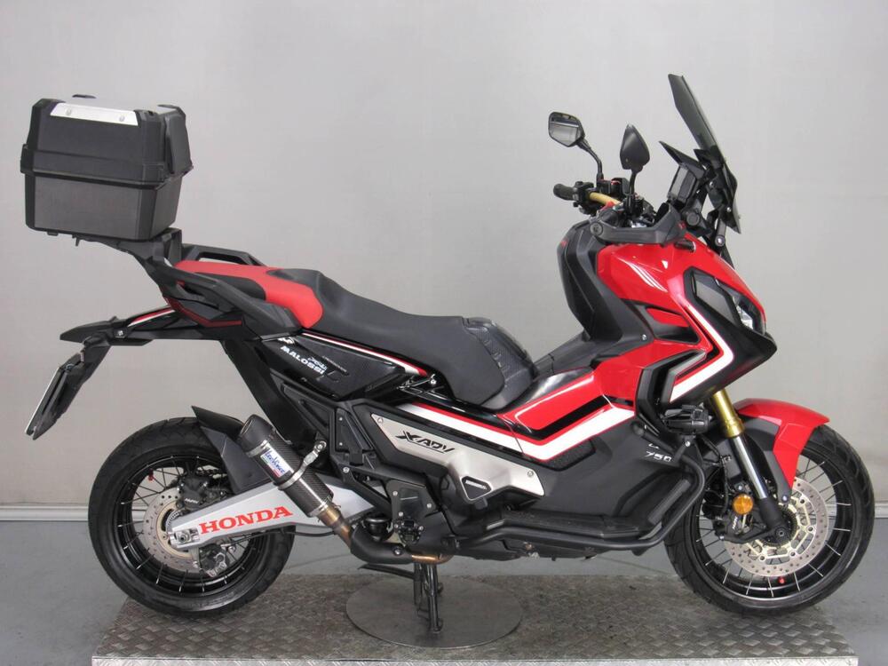 Honda X-ADV 750 (2017) (2)