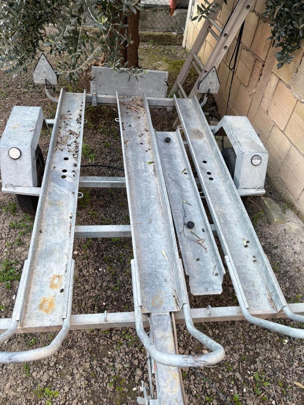 Carrello porta moto ELLEBI 3 moto (2)