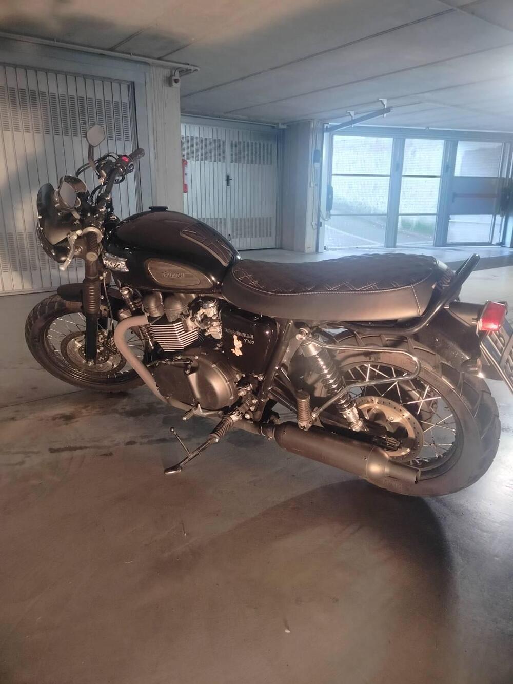 Triumph Bonneville T100 (2008 - 16) (2)