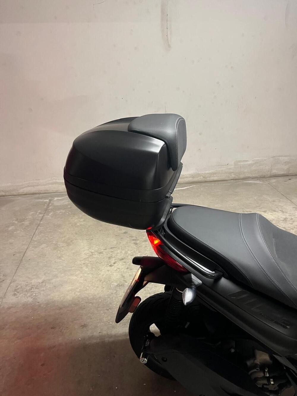 Piaggio MP3 300 ABS Hpe (2021 - 24) (3)