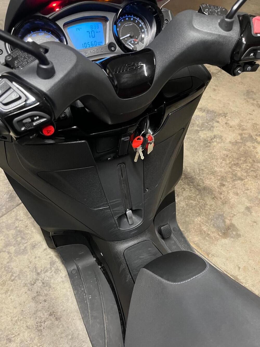 Piaggio MP3 300 ABS Hpe (2021 - 24) (6)