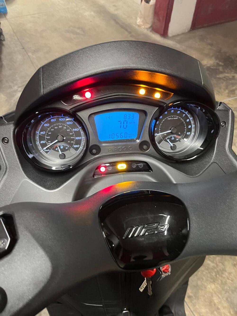 Piaggio MP3 300 ABS Hpe (2021 - 24) (8)