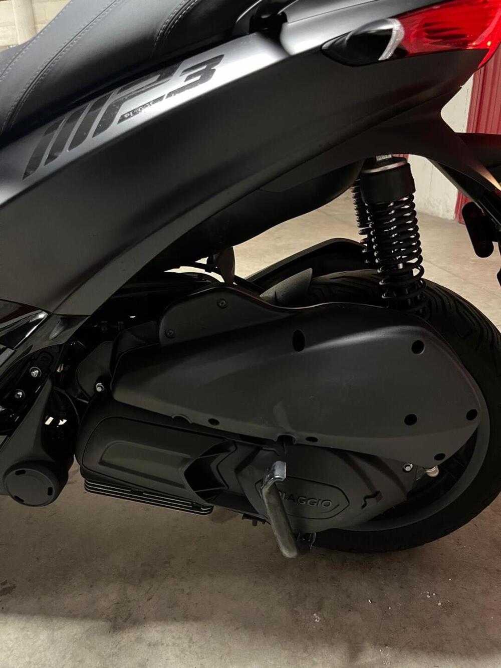 Piaggio MP3 300 ABS Hpe (2021 - 24) (14)