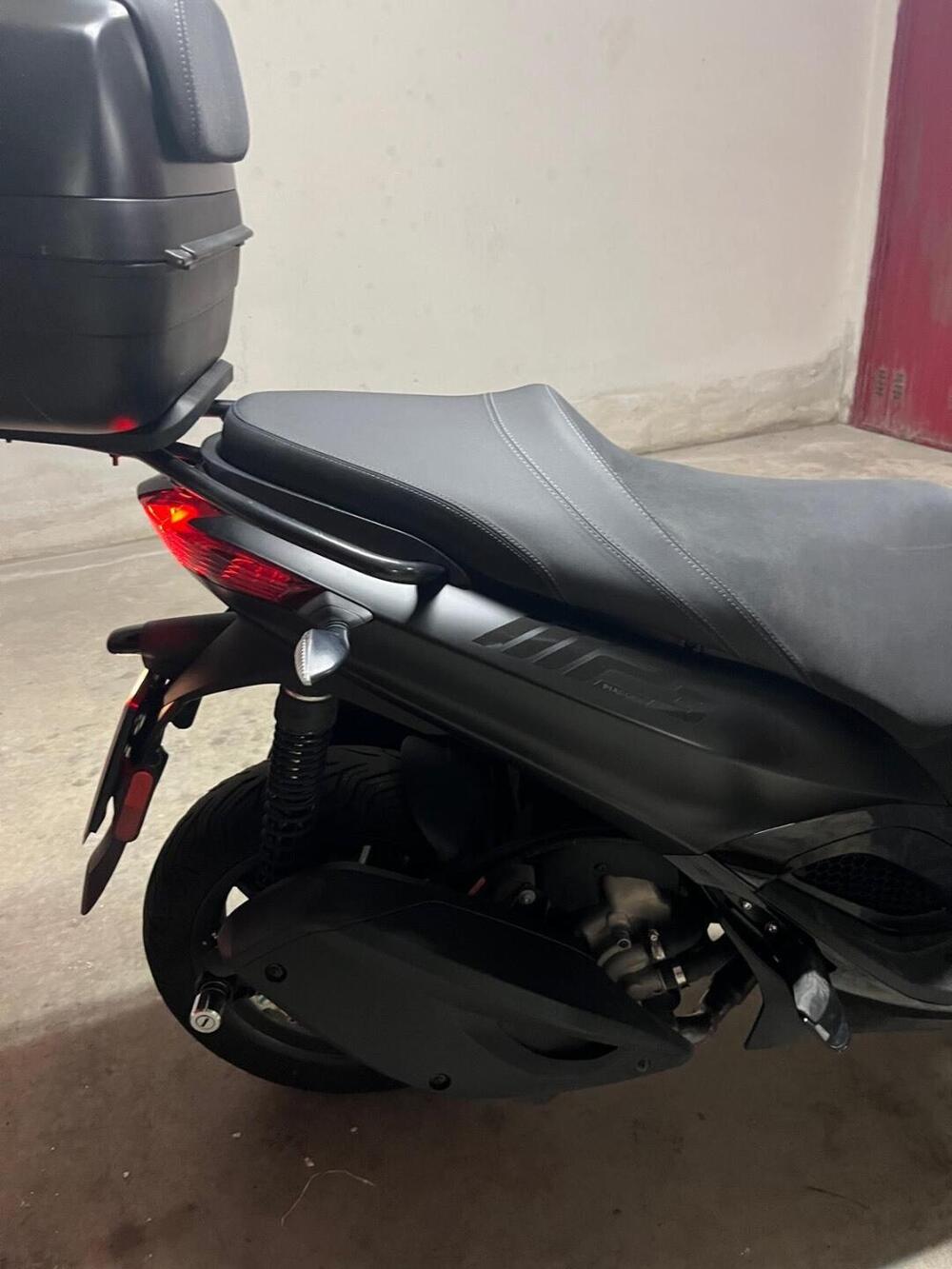 Piaggio MP3 300 ABS Hpe (2021 - 24) (15)