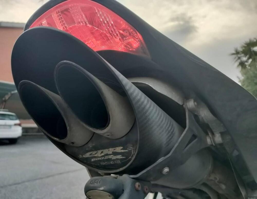 Honda CBR 600 RR (2005 - 06) (4)