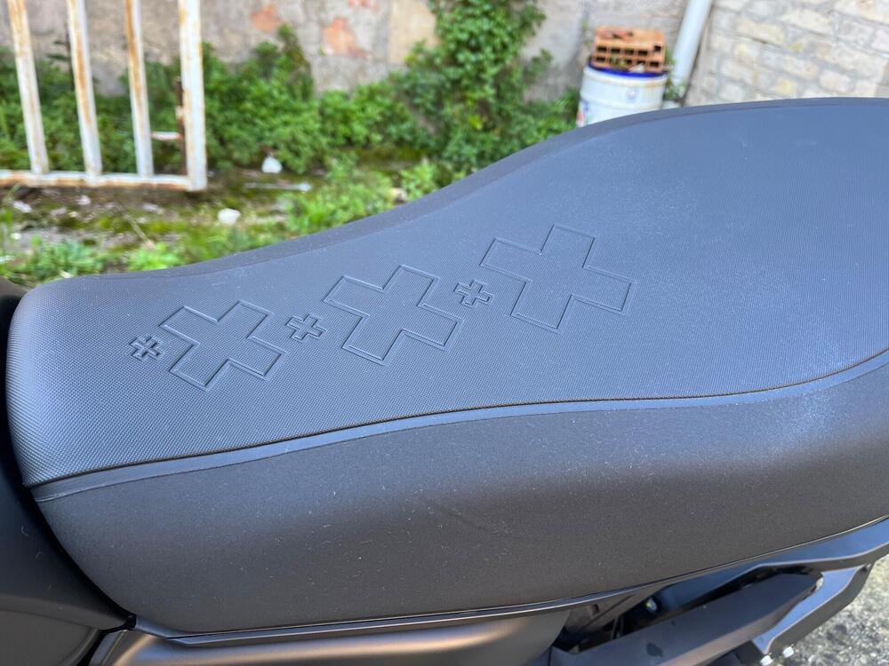 Ducati Scrambler 800 Icon Dark (2025 - 26) (3)