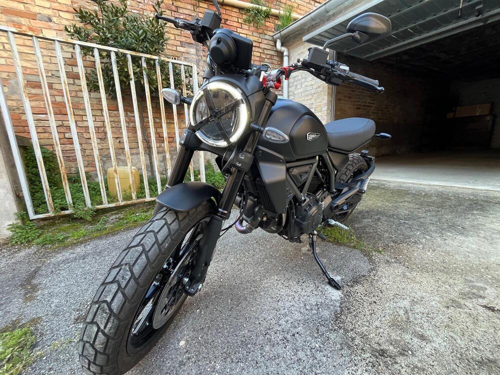 Ducati Scrambler 800 Icon Dark (2025 - 26) (9)