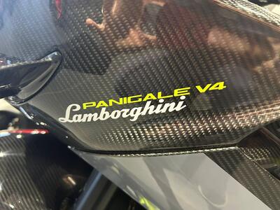 Ducati Panigale V4 Lamborghini (2026) usata