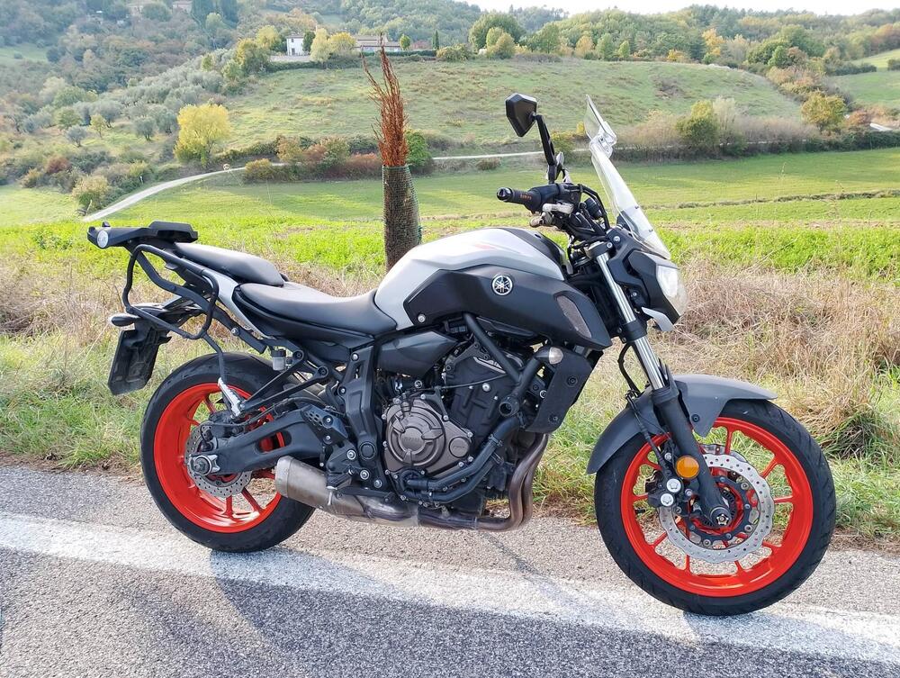 Yamaha MT-07 (2018 - 20) (2)