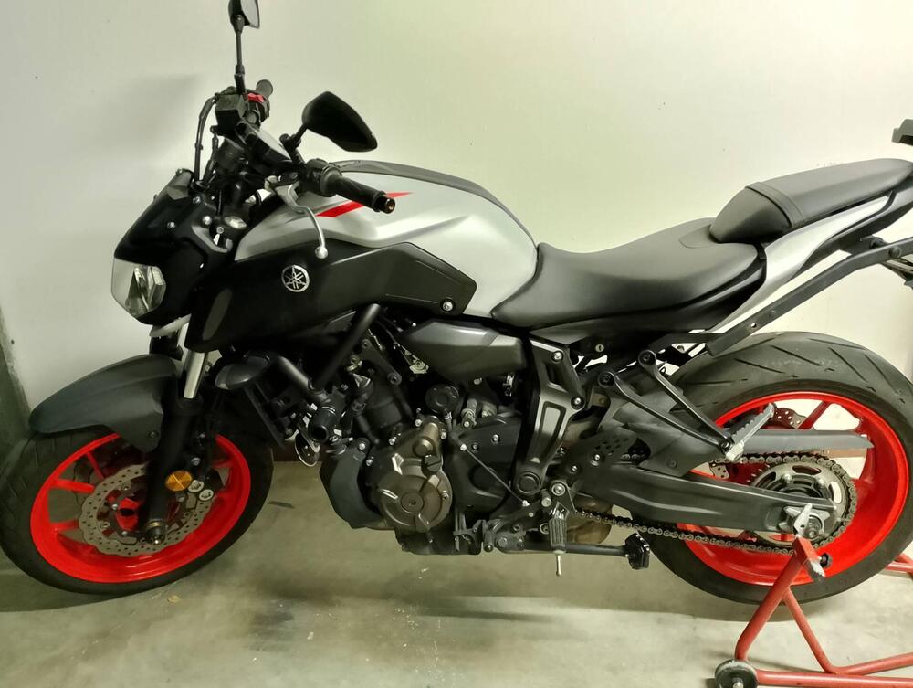 Yamaha MT-07 (2018 - 20) (3)