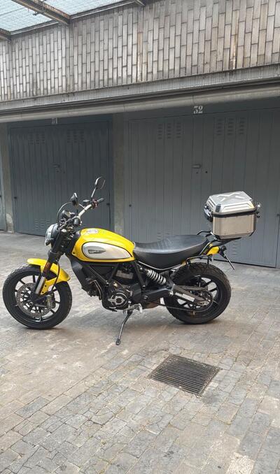 Ducati Scrambler 800 Icon (2017 - 20) usata